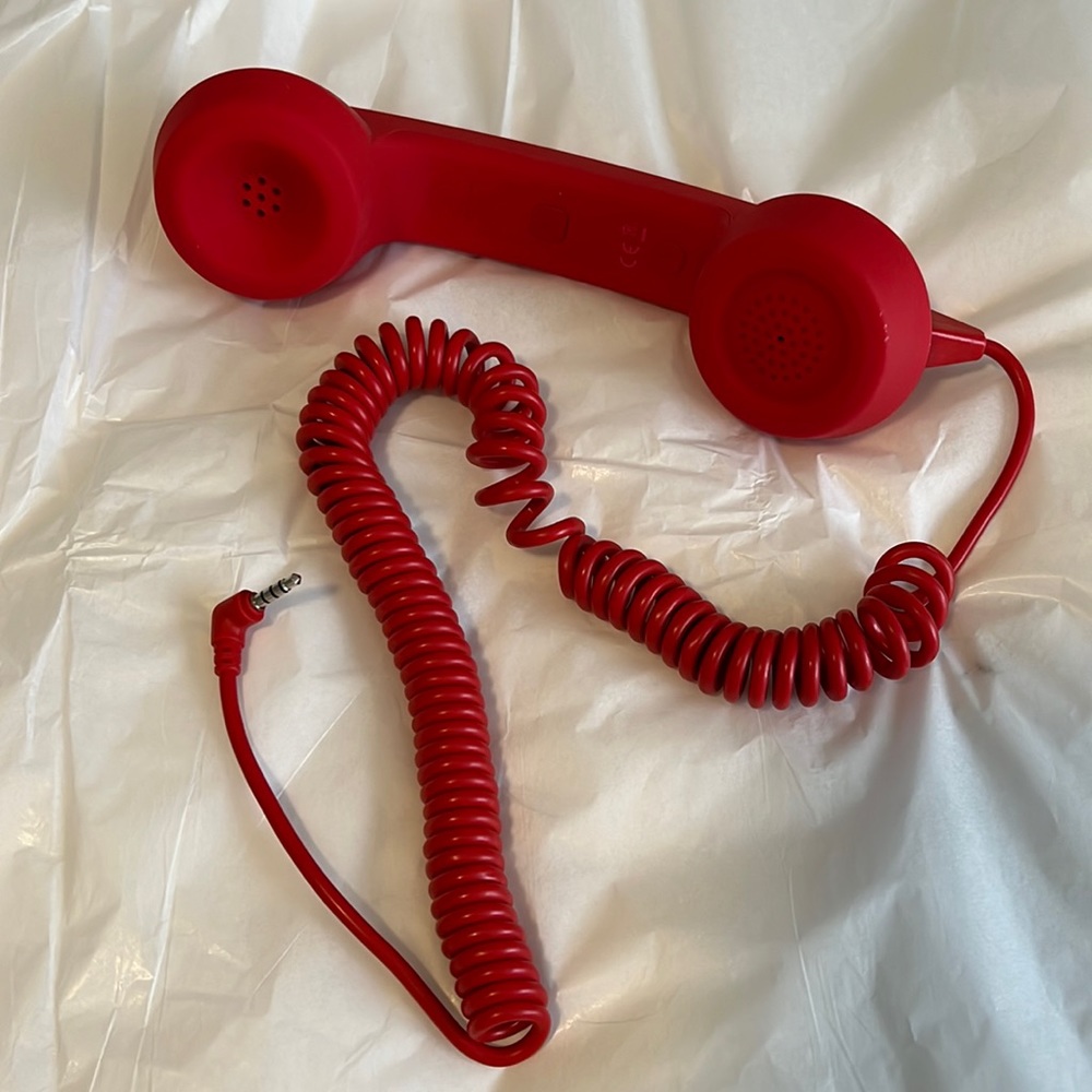 Retro phone speaker for cell phone